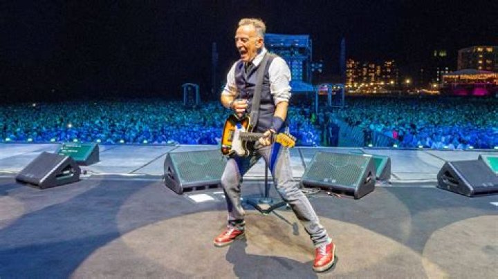 Bruce Springsteen: A Timeless Legend - How Old is Bruce Springsteen?