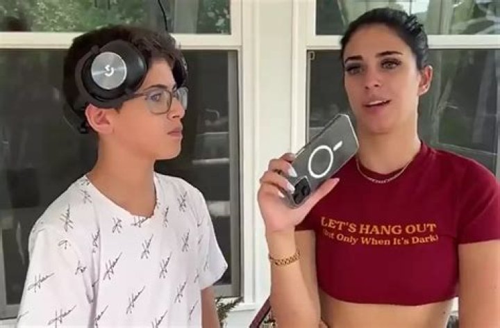 Camilla Araujo Nide: The Rising Star in Digital Entertainment