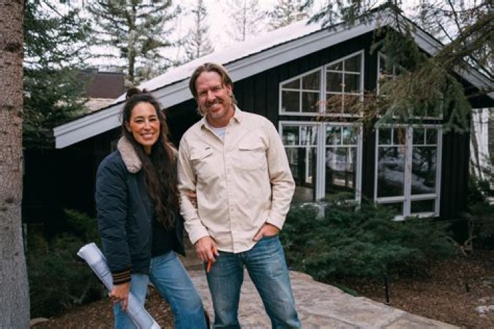 Chip and Joanna Gaines Fixer Upper: A Journey Through Home Renovation Excellence