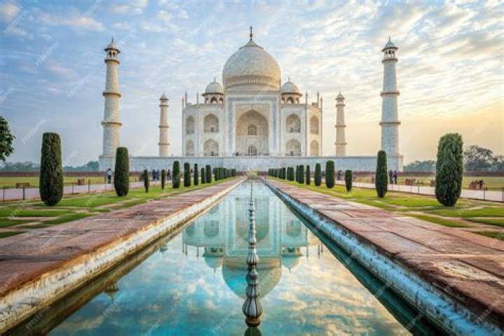 Isabella Castillo: A Journey Through History, Culture, and Architectural Grandeur