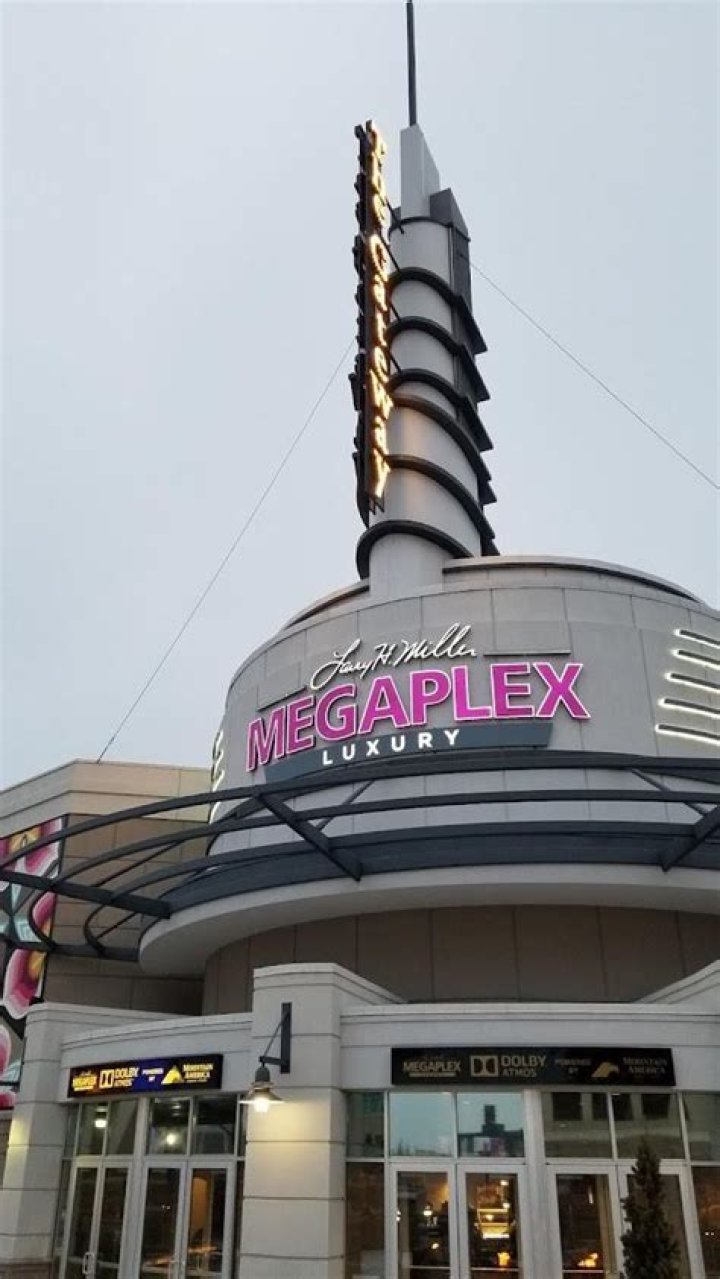 Megaplex at The Gateway: A Premier Entertainment Destination